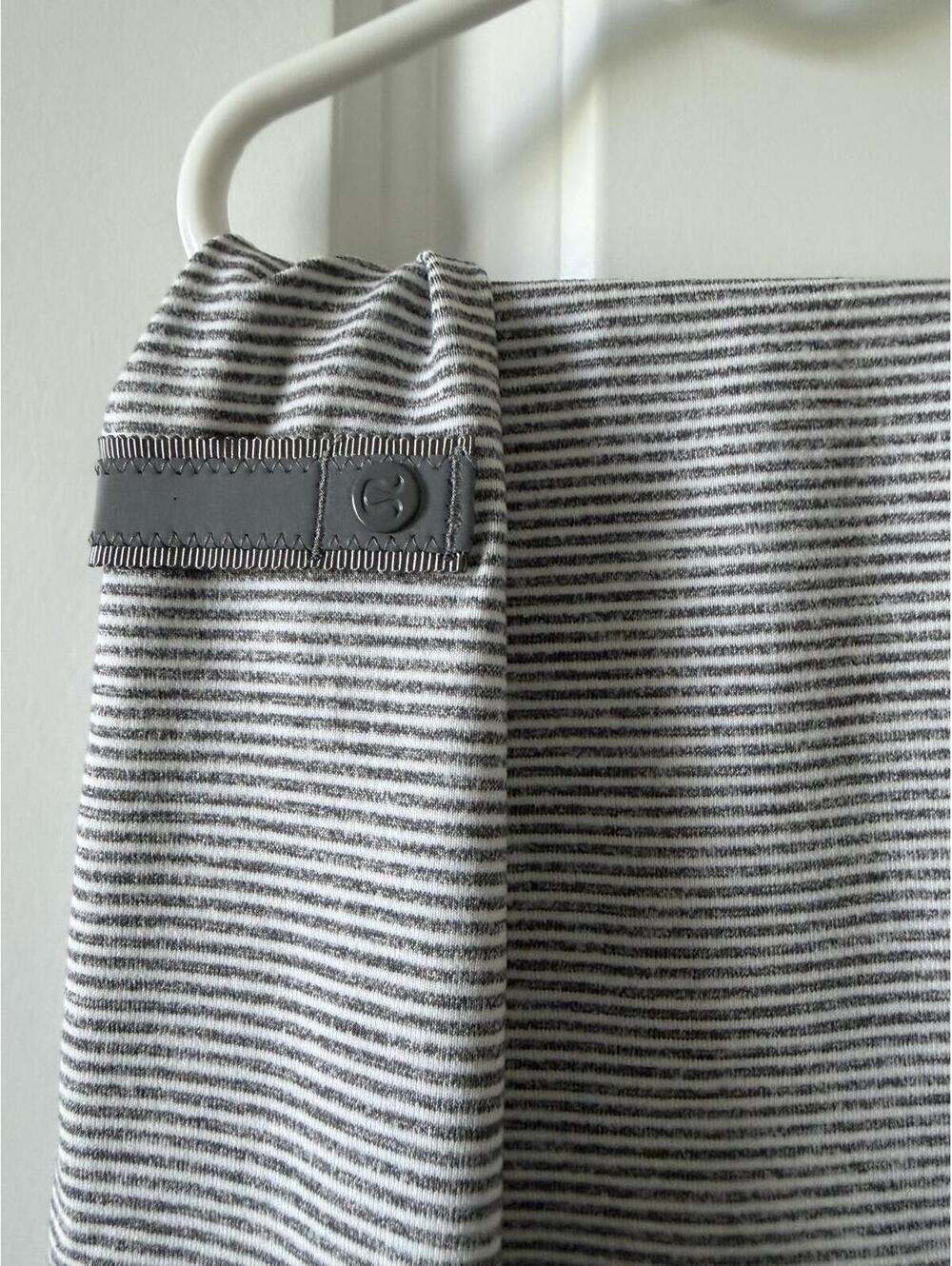 lululemon Vinyasa Jacquard Snap Infinity Scarf Multifunctional Women